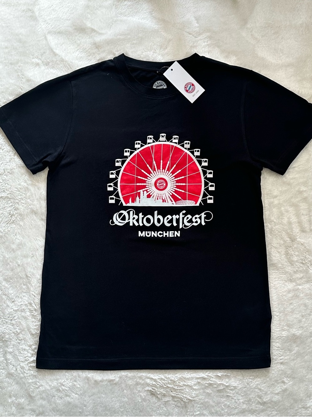 NWT FC Bayern Munich Oktoberfest T-Shirt Men's Size M Black Ferris Wheel